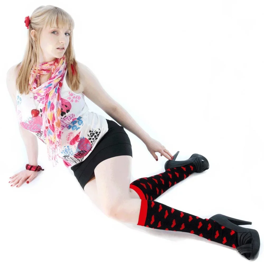 Black/Red Heart Socks - Picture 2 of 3